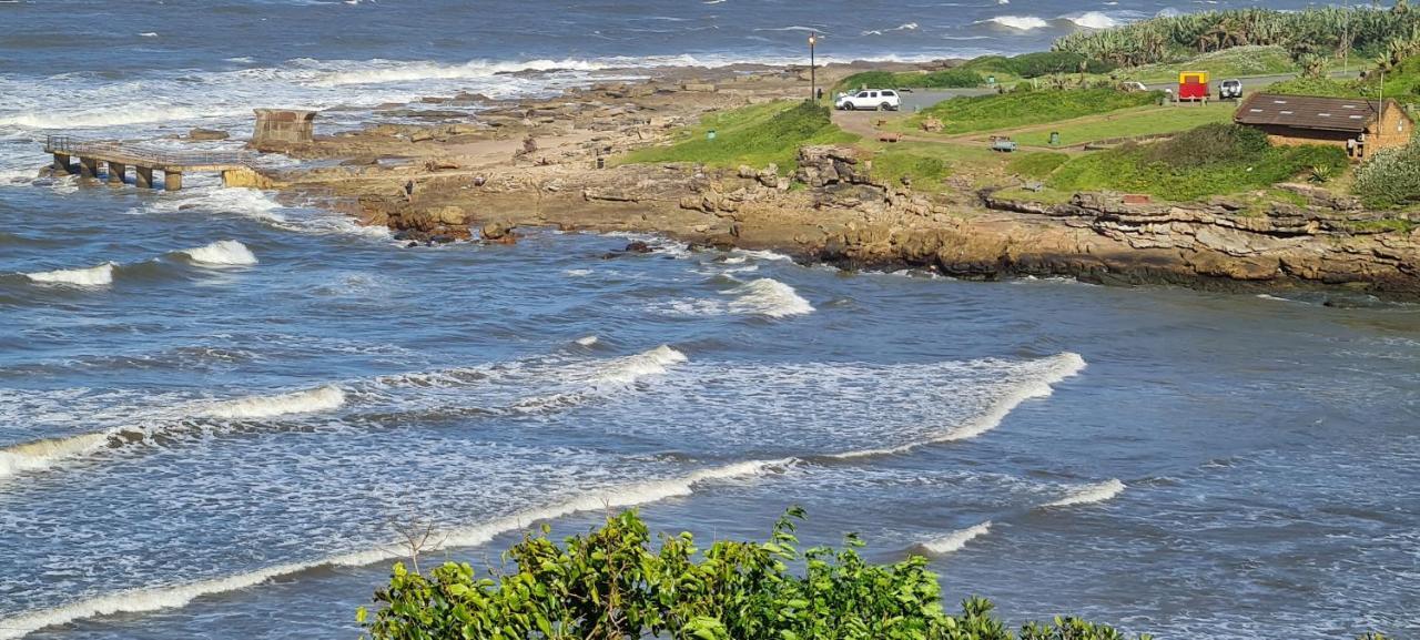 דירות מרגייט Aride 4 Awesome View Of Uvongo Main Swimming Beach From Communal Braai Area מראה חיצוני תמונה