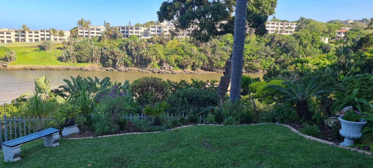 דירות מרגייט Aride 4 Awesome View Of Uvongo Main Swimming Beach From Communal Braai Area מראה חיצוני תמונה